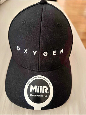 OXYGEN MIIR Classic 6-Panel Hat Black Like New